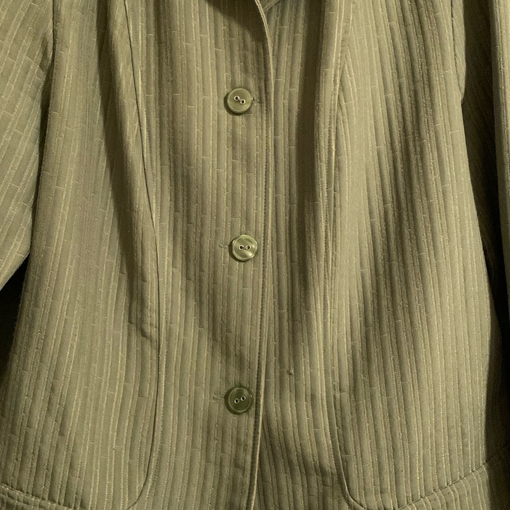 Versatile Fashion Jacket, Dressy or Casual, Unlined, Holiday Ready, Multi-Season - Picture 3 of 10
